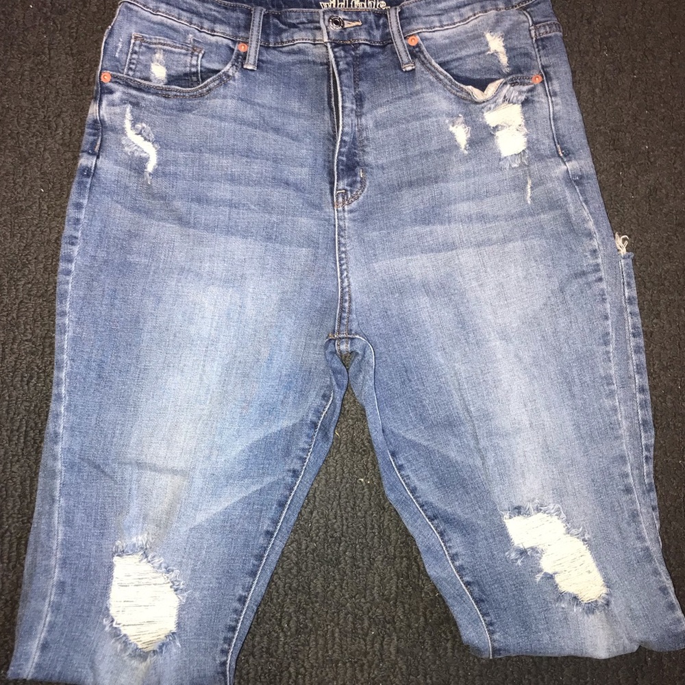 Skinny ripped jeans